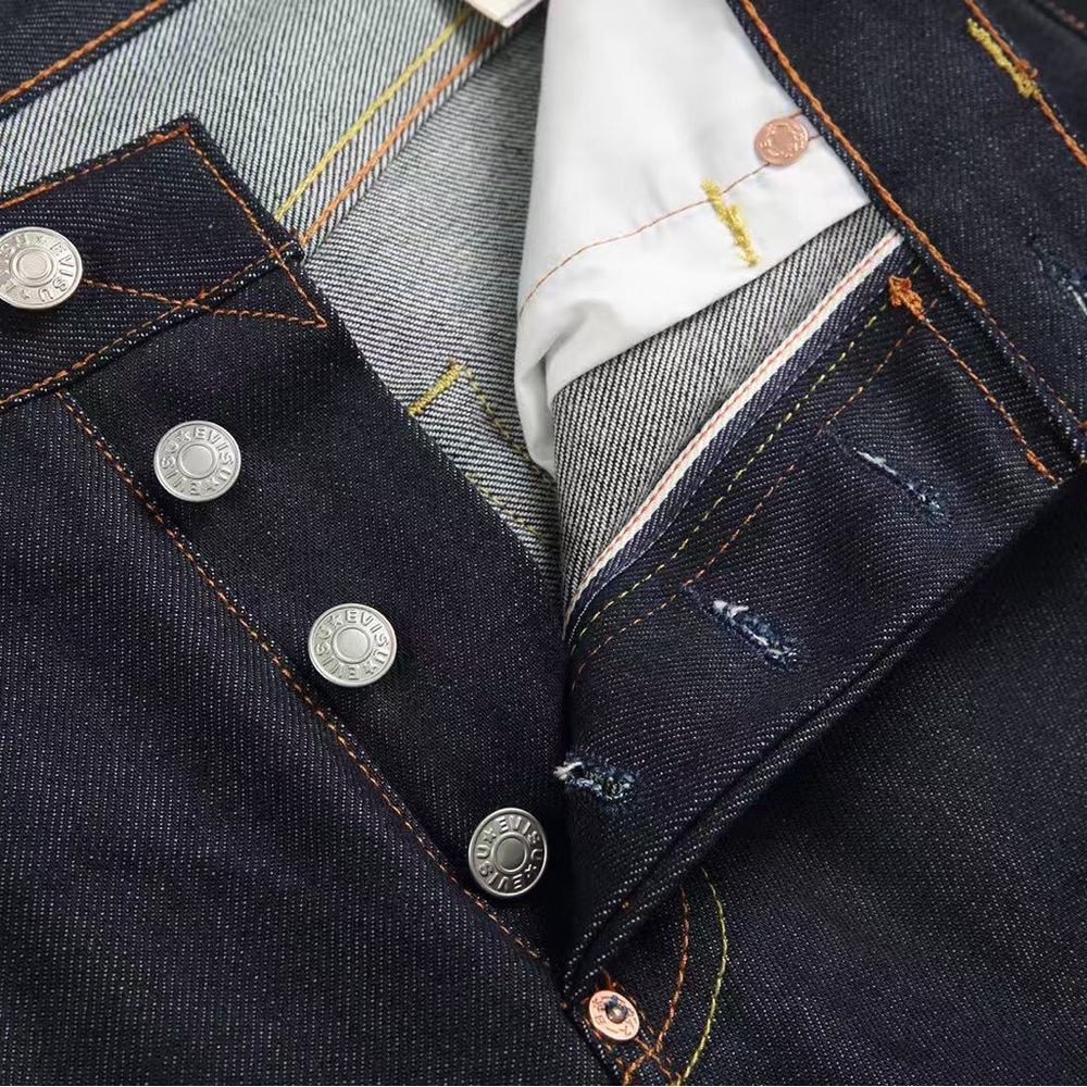 Evisu Men's Dark Blue Jeans - Picture 4 of 12